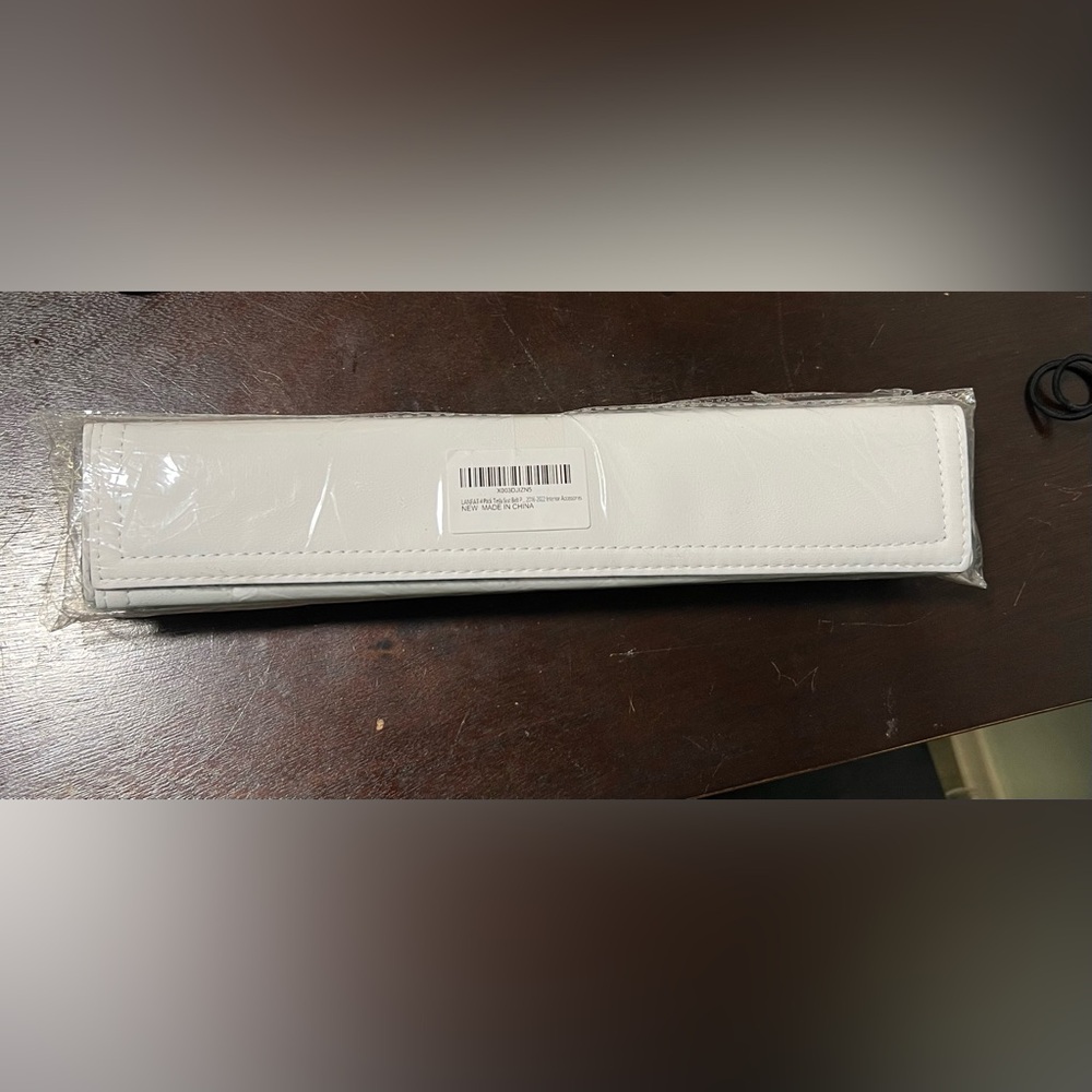 Tesla 4 pack seat belt protector